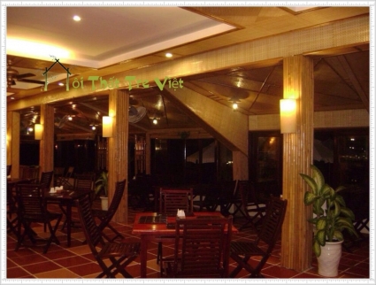Bamboo furniture 57